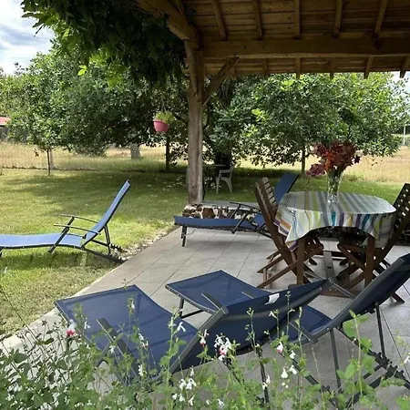 بيت للعطل La Grange *